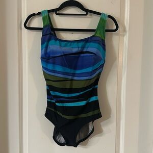 Women’s plus size bathing suit, Take Control by Longitude size 16w.